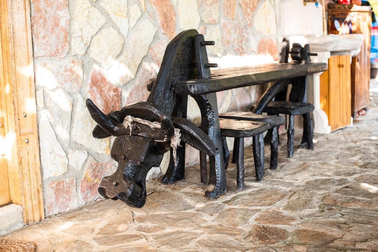 Authentic Countryside Villa With Hot Tub Veliki Kamen Habitación foto